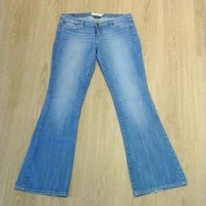 ABERCROMBIE & FITCH- Madison Flare Jeans Size 8